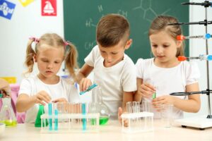 La motricité fine. Fine motor skills. SOSprof. SOSteacher